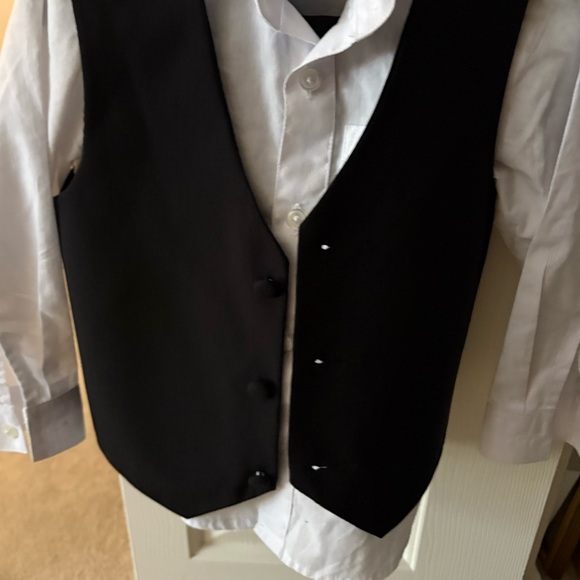 Toddler Boys’ Size 3T Dress 3-piece Suit - Picture 2 of 3